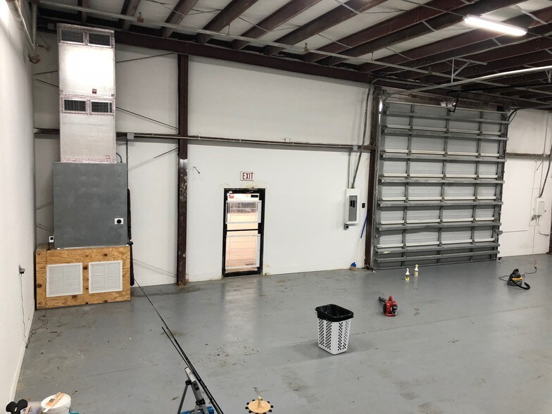 More Photos Of 1501 SE Decker Ave, Stuart Warehouse For Sale