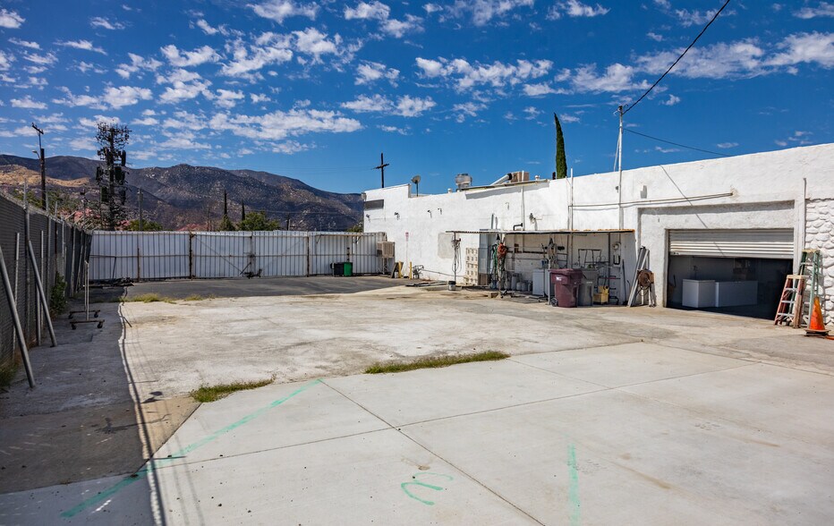 More Photos Of , Banning Unknown For Sale