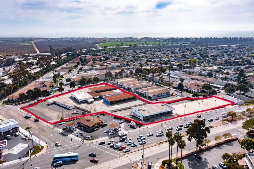 More Photos Of 3440 E Main St, Ventura Auto Dealership For Sale
