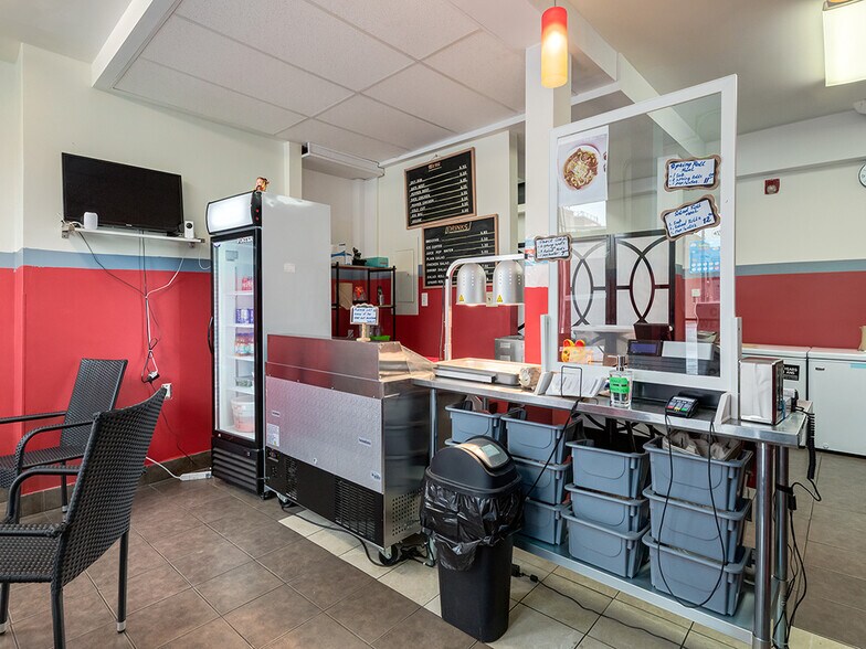 More Photos Of 122 5 St S, Lethbridge Apartments For Sale