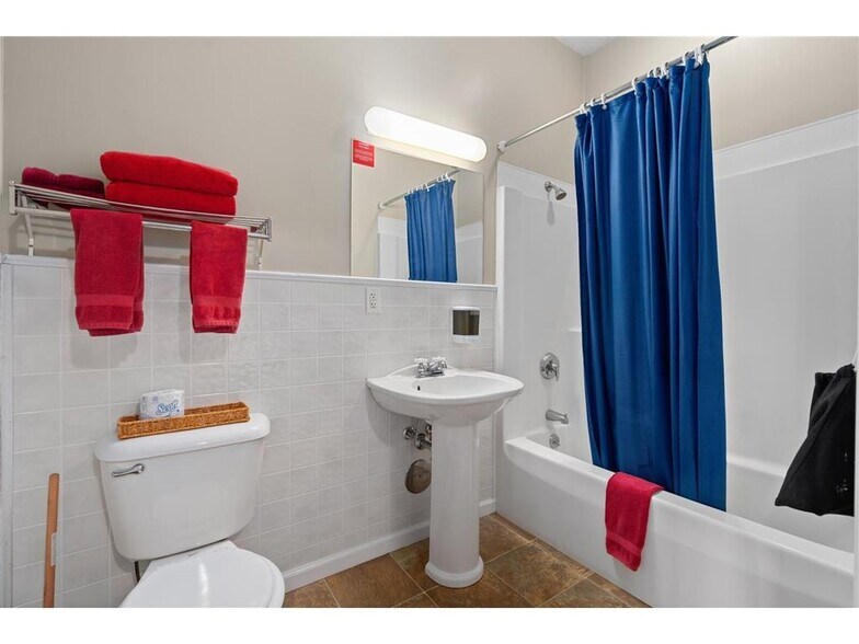 More Photos Of 15850 - 15860 T Bone Ln, Hayward Restaurant For Sale