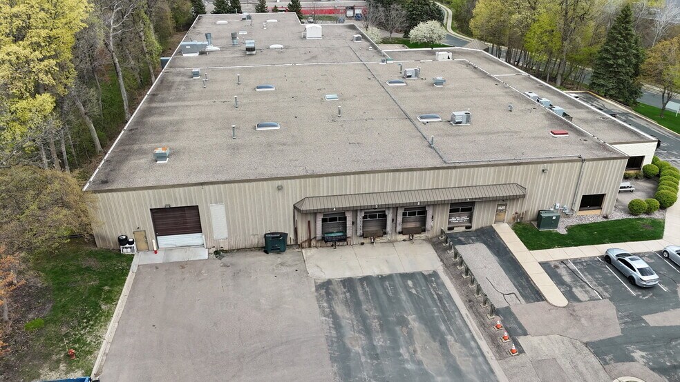 More Photos Of 7660 Quattro Dr, Chanhassen Warehouse For Sale
