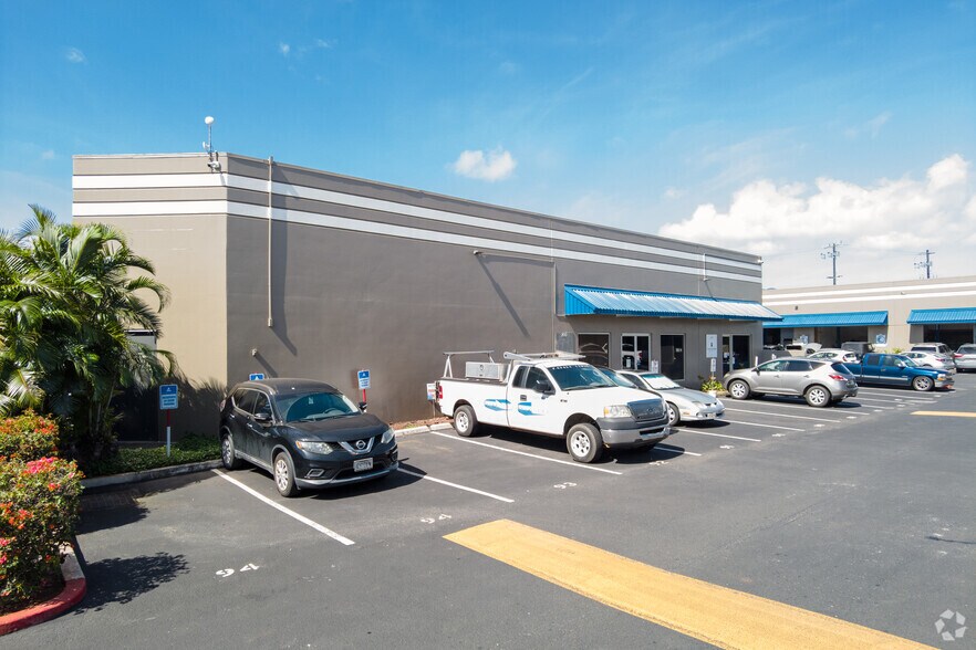 More Photos Of 94-547 Ukee St, Waipahu Unknown For Lease