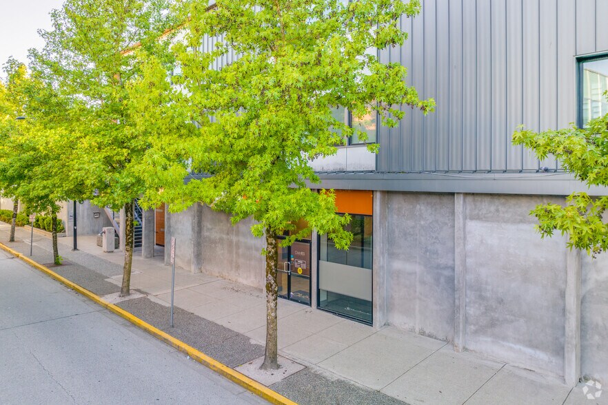 More Photos Of 22420 Dewdney Trunk Rd, Maple Ridge Office For Lease