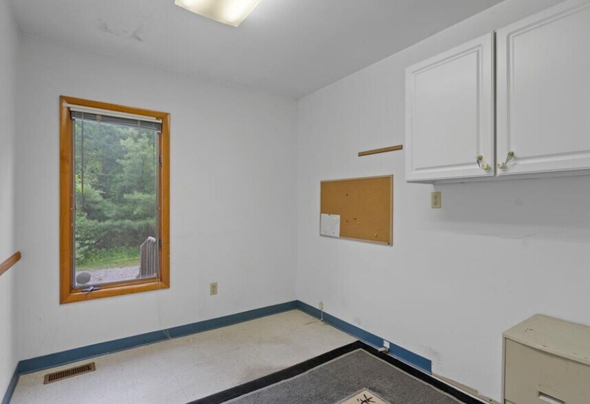 More Photos Of , Montgomery Office For Sale
