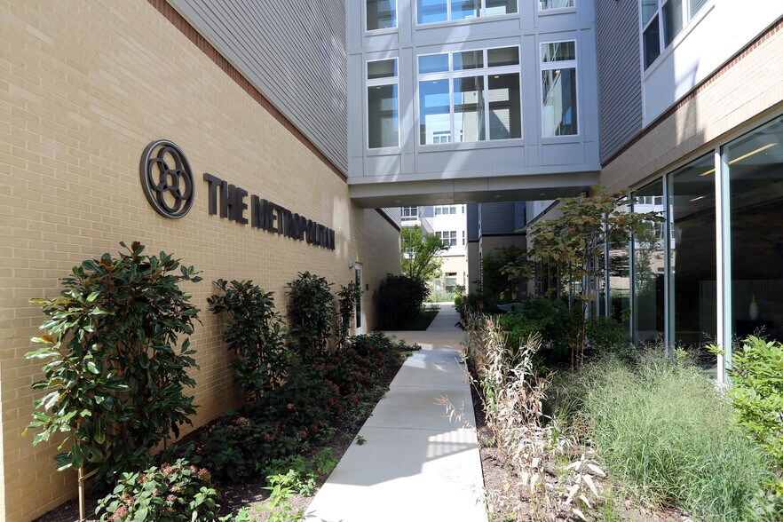 More Photos Of 10000 Town Center Ave, Columbia Apartments For Lease