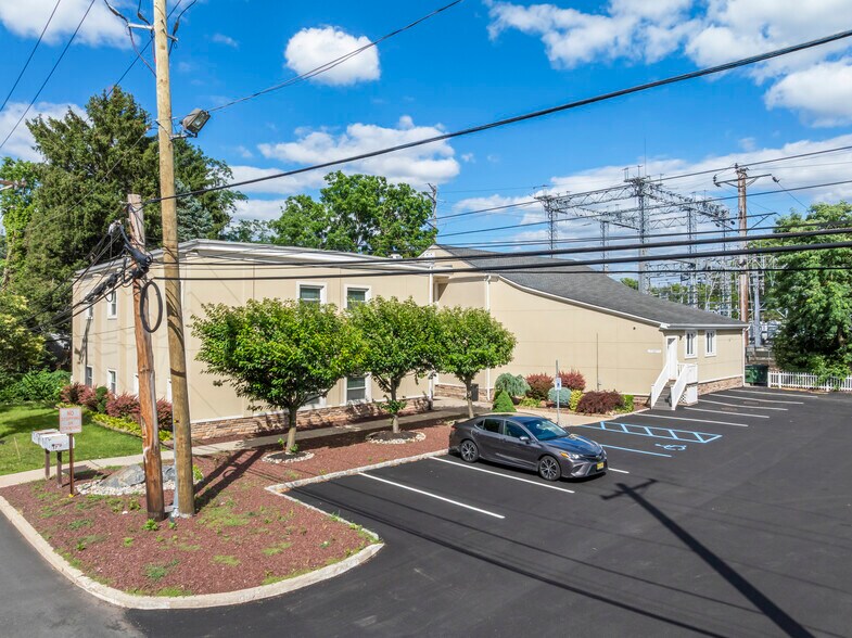 More Photos Of 37 Station Dr, Princeton Junction Office For Sale