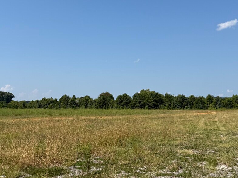 More Photos Of 145 Arena Dr, Cleveland Warehouse For Sale