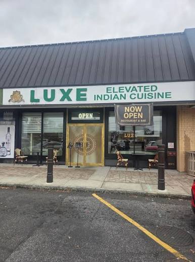 Primary Photo Of 18 Jericho Tpke, Jericho Restaurant For Lease
