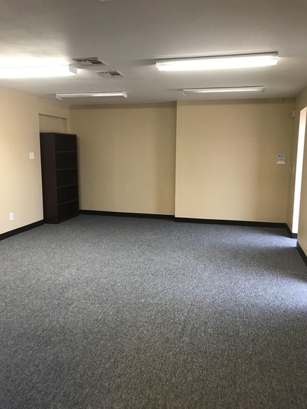 More Photos Of 9136-9154 Will Clayton Pky, Humble Unknown For Lease