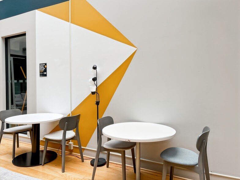 More Photos Of 730 Arizona Ave, Santa Monica Coworking Space