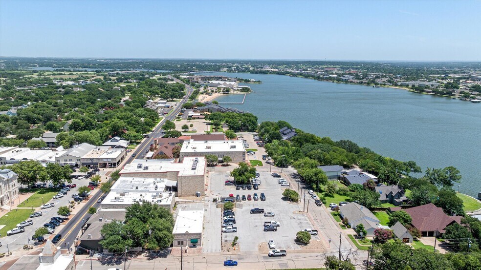 More Photos Of 111 S Houston St, Granbury Loft Creative Space For Sale