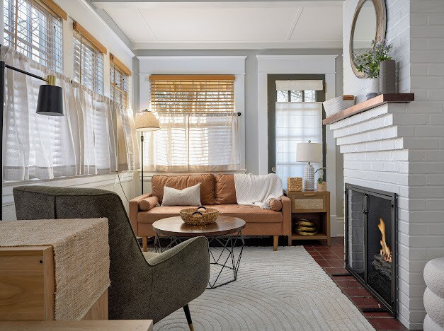 More Photos Of 200 W Parkway Ave, High Point Office Residential For Lease