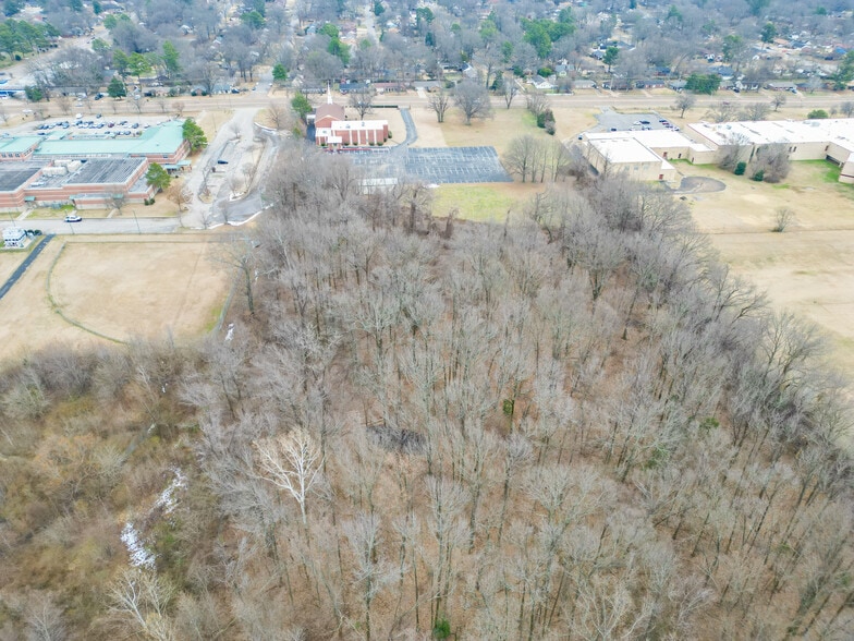 More Photos Of 3411 Covington Pike, Memphis Religious Facility For Sale