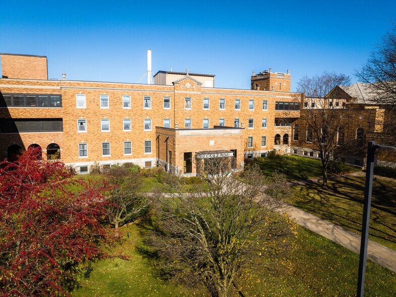 More Photos Of W2658 WI-33, La Crosse Assisted Living For Sale