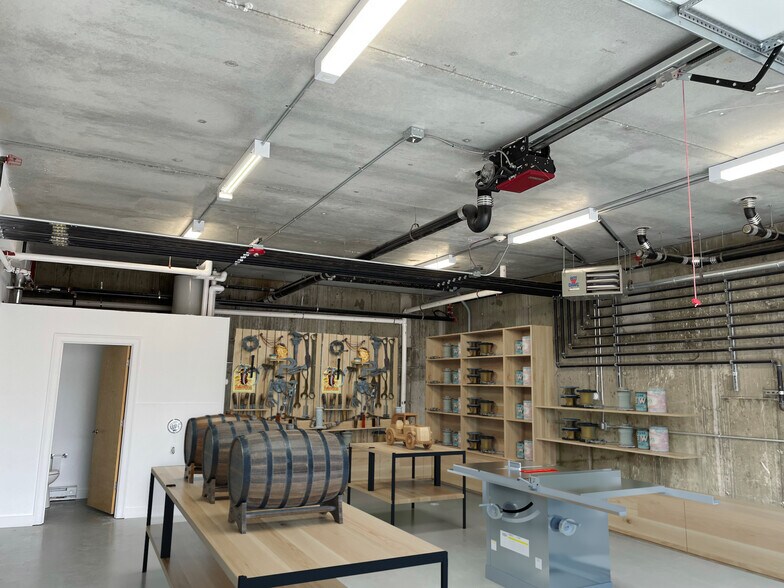 More Photos Of 42 Felton St, Waltham Warehouse For Lease