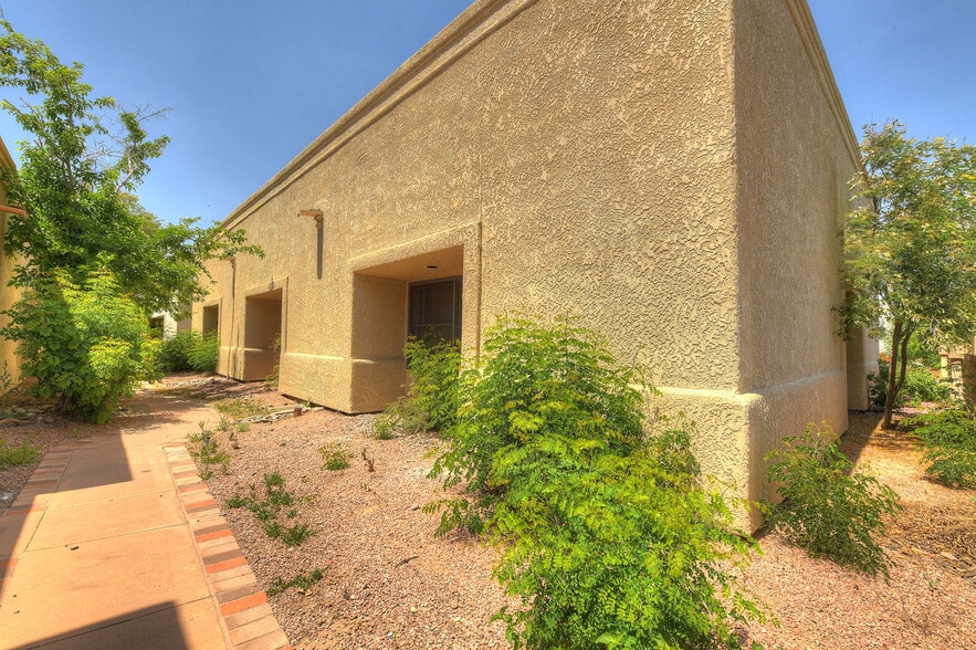 More Photos Of 6103-6105 E Grant Rd, Tucson Office For Sale