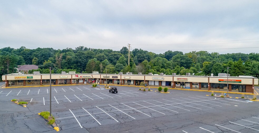 More Photos Of 945 Cromwell Ave, Rocky Hill Storefront For Lease