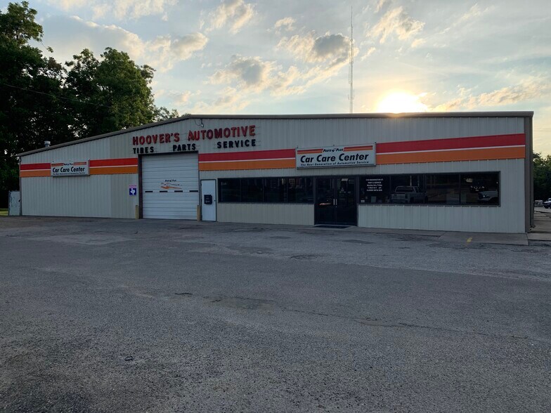 More Photos Of 1510 Washington St, Commerce Auto Repair For Lease