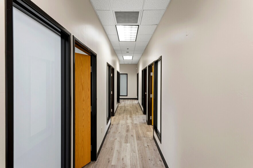 More Photos Of 34225 N 27th Dr, Phoenix Medical For Sale