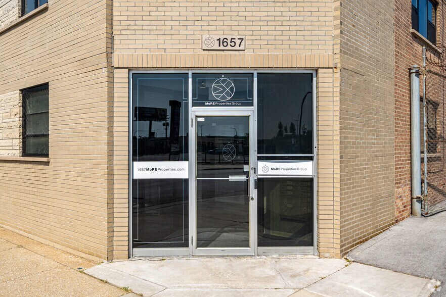 More Photos Of 1657 N Kostner Ave, Chicago Warehouse For Lease