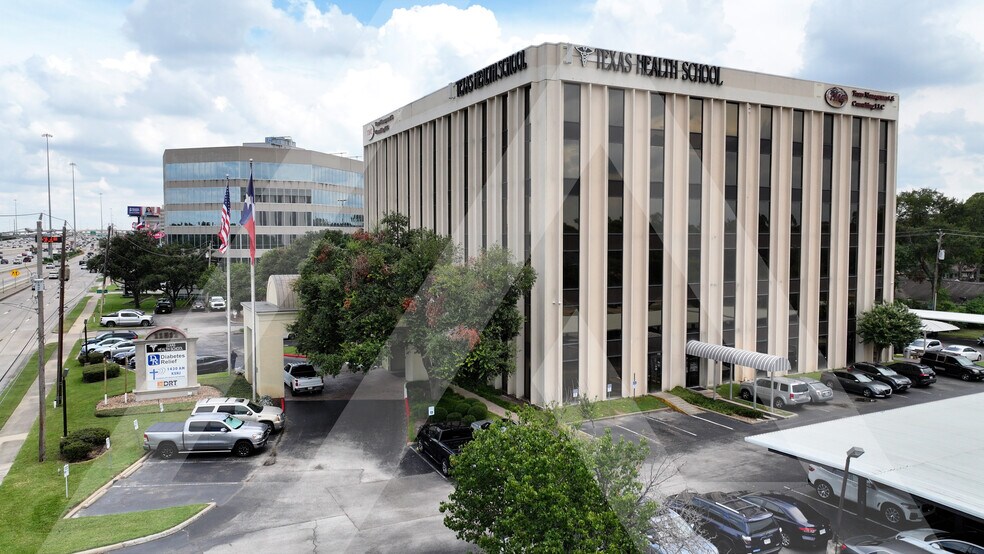More Photos Of 11511 Katy Fwy, Houston Office For Lease