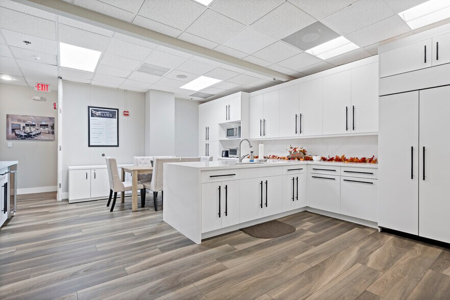 More Photos Of 951 Broken Sound Pky, Boca Raton Office For Lease