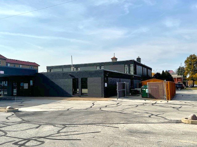 More Photos Of 417 Monroe Ave, Green Bay Medical For Lease