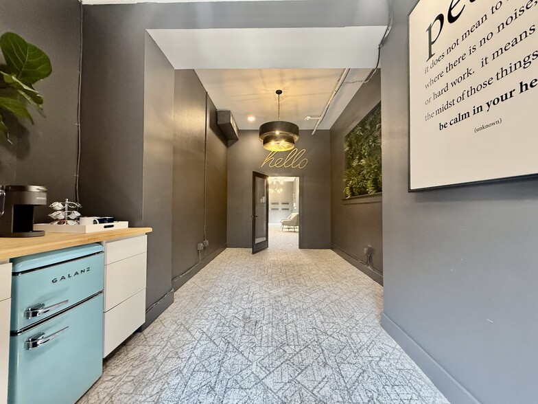 More Photos Of 675 Seminole Ave NE, Atlanta Office For Sale