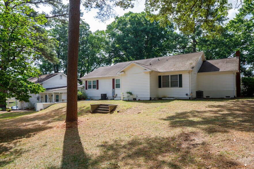 More Photos Of 100-102 Twin Acres Dr, Fayetteville Apartments For Sale