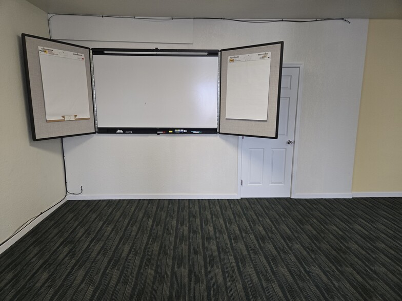 More Photos Of 1040 Park Ave, San Jose Storefront Retail Office For Lease
