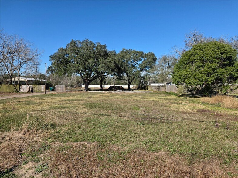 Primary Photo Of 414 Gordy Rd, Bacliff Land For Lease
