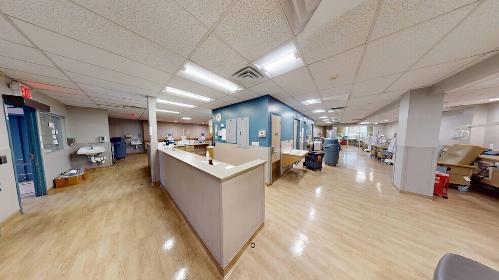 More Photos Of 1915-1917 Ocean Ave, Brooklyn Medical For Sale