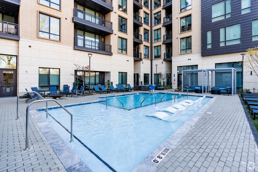 More Photos Of 352 S Walker St, Cary Apartments For Lease