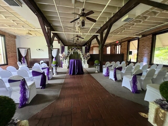 More Photos Of 315 W Solomon St, Griffin Office For Sale