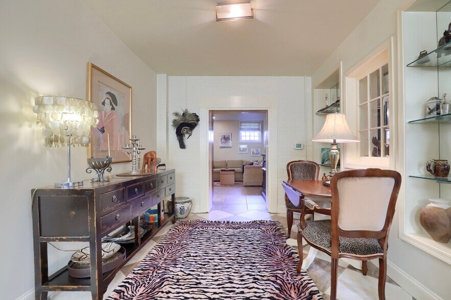 More Photos Of 802 N Duke St, Lancaster Office For Sale