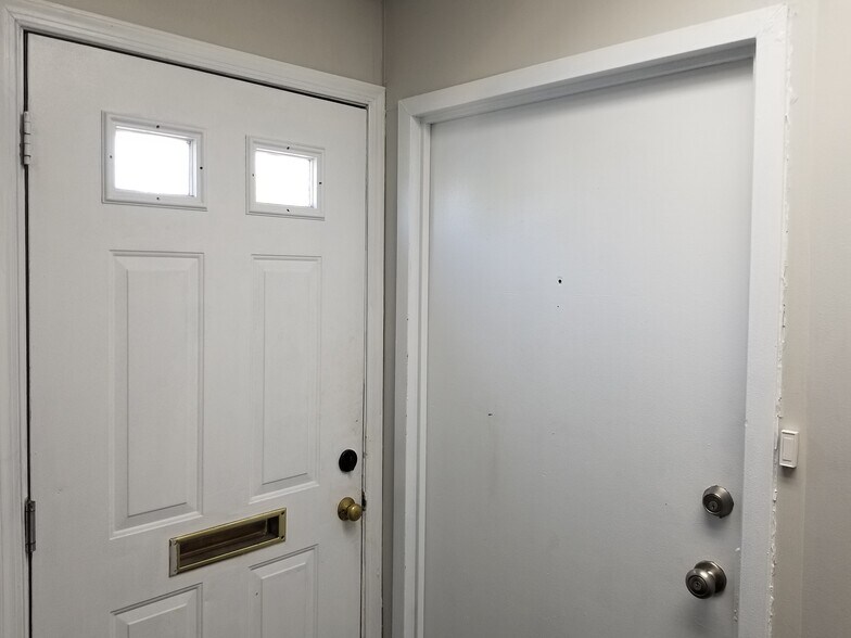 More Photos Of 4700 Stamp Rd, Marlow Heights General Retail For Lease