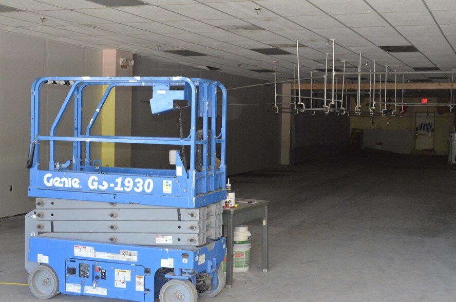More Photos Of 3305 Bayshore Rd, Cape May Storefront For Lease