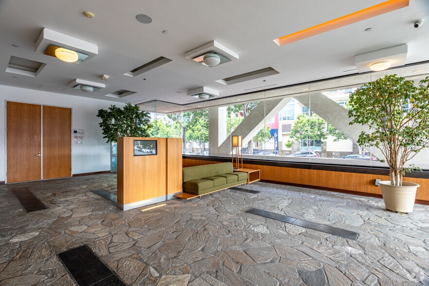 More Photos Of 925 B St, San Diego Office For Sale