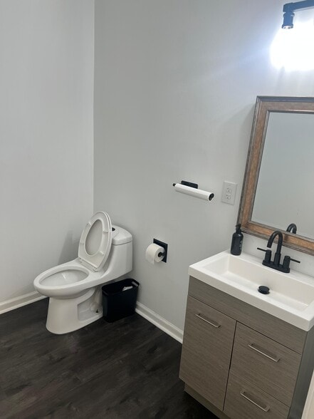 More Photos Of 530 Highland Station Dr, Suwanee Medical For Lease