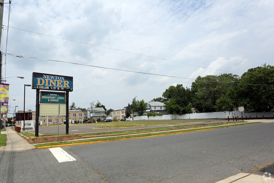 More Photos Of 931 White Horse Pike, Haddon Township Land For Lease