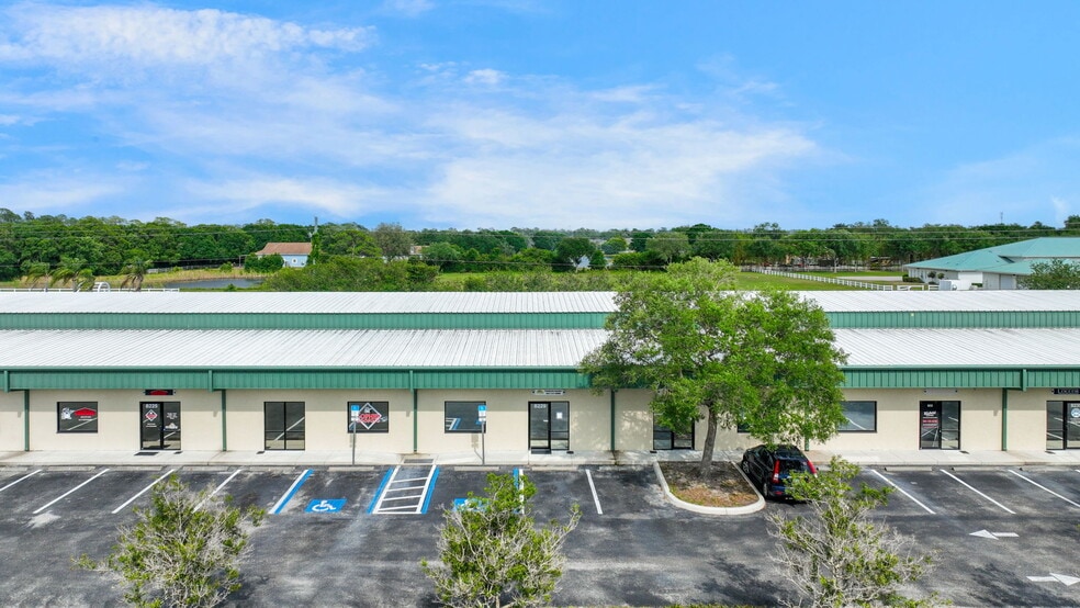 More Photos Of 8221-8239 Blaikie Ct, Sarasota Warehouse For Sale