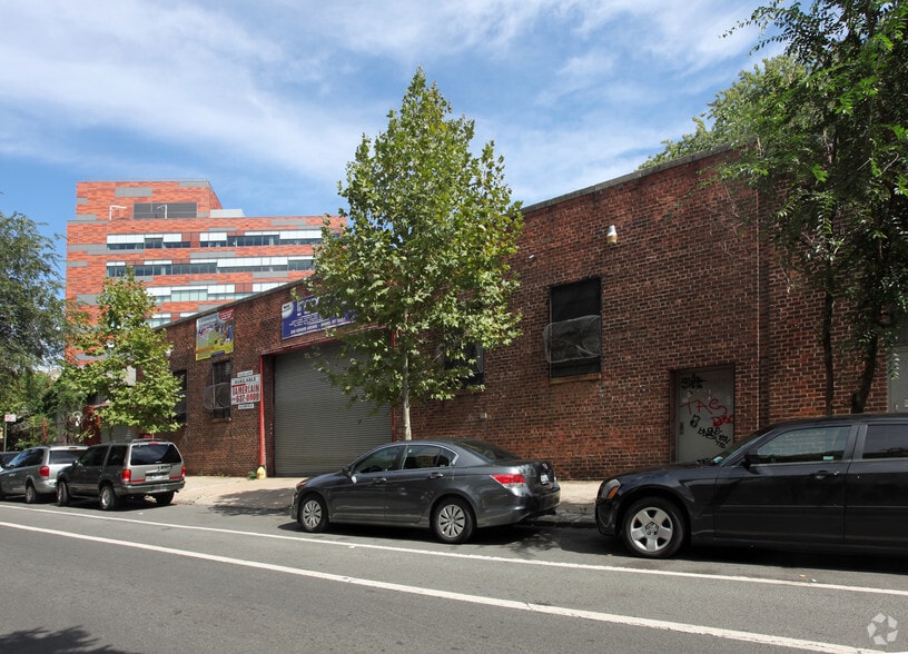 Primary Photo Of 620-630 Gerard Ave, Bronx Warehouse For Lease