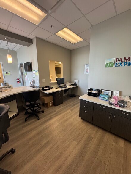 More Photos Of 1395 US Highway 183, Leander Unknown For Lease