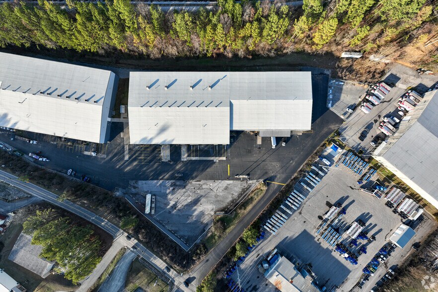 More Photos Of 1540 Amherst Rd, Knoxville Warehouse For Lease