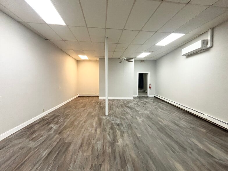 More Photos Of 8-10 Salem St, Medford Storefront Retail Residential For Lease