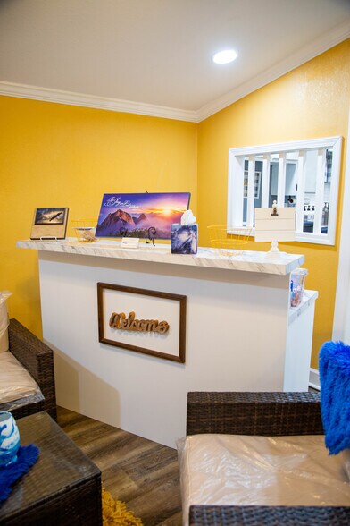 More Photos Of 93 Bell Dr, Baxley General Retail For Sale