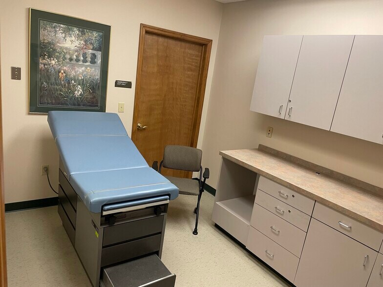 More Photos Of 1000 Integrity Dr, Pittsburgh Medical For Lease