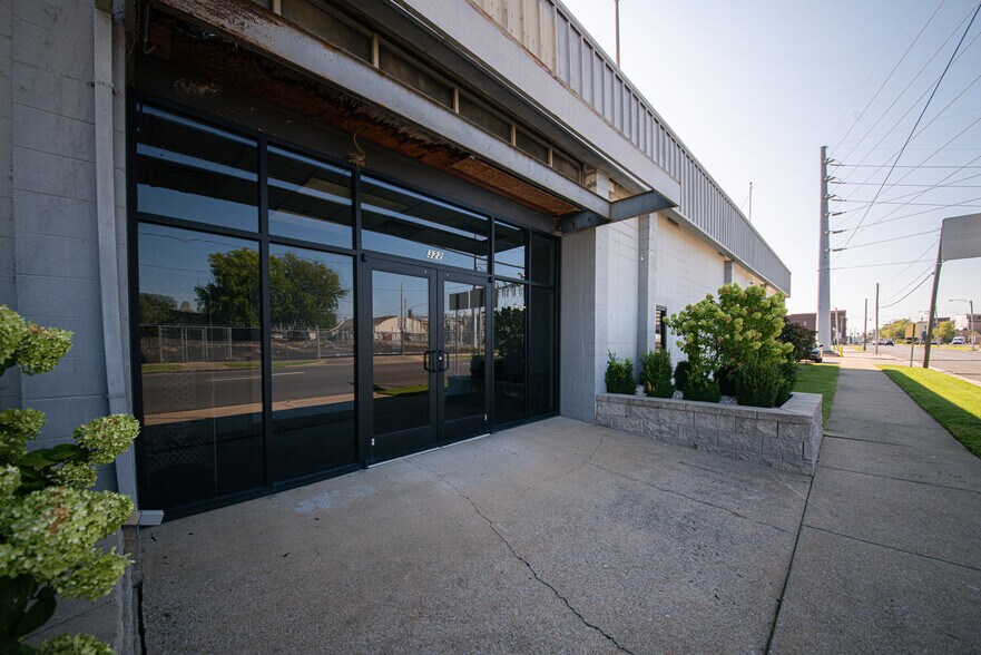 More Photos Of 322 N 3rd St, Paducah Warehouse For Lease