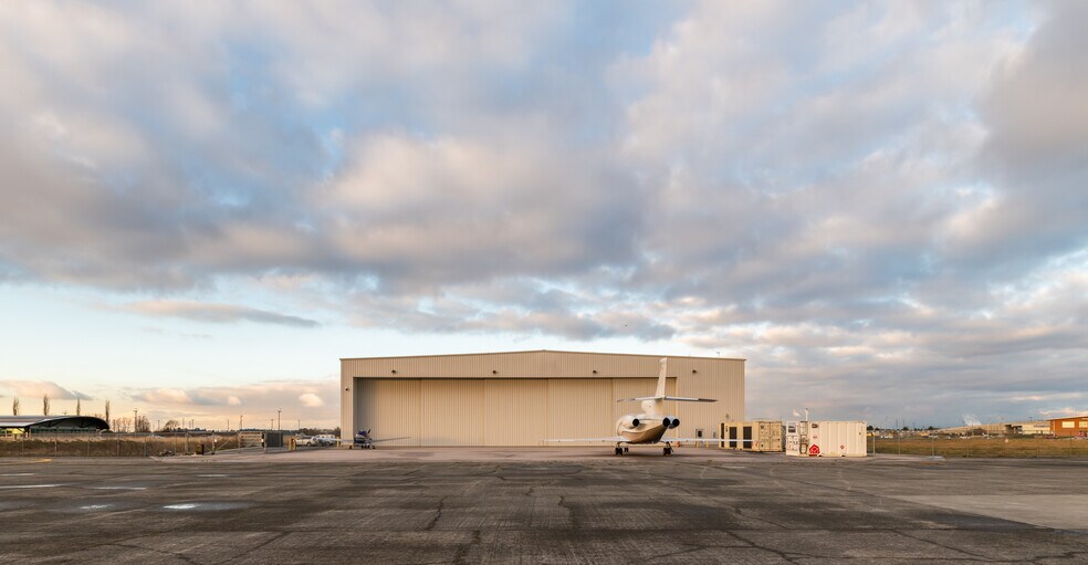 More Photos Of 7850 Alpha Way, Delta Airplane Hangar For Lease